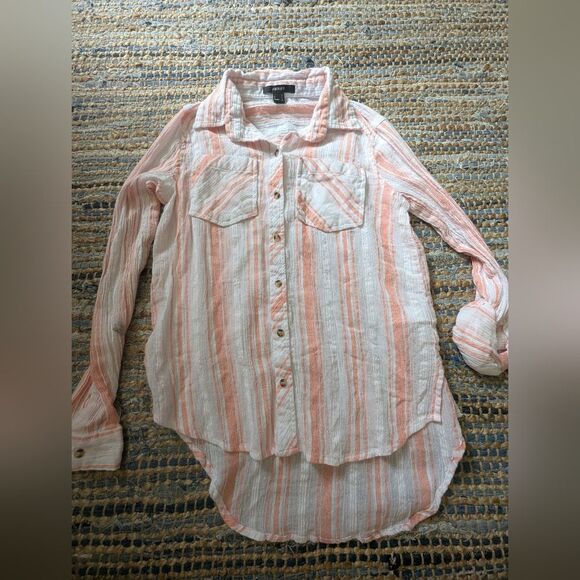 Forever 21 Striped Crinkle Button Down Shirt S Pink White L/S Lightweight Gauze - Picture 2 of 6